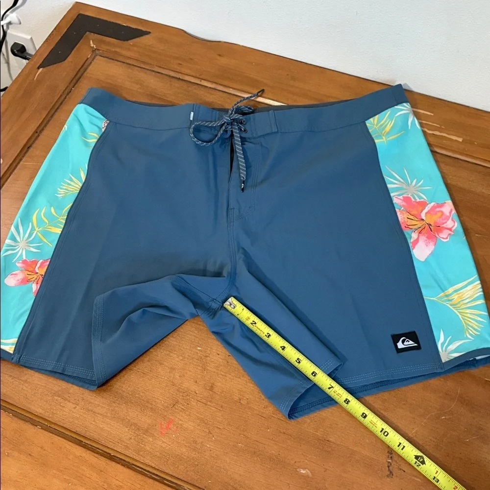 Quiksilver NWOT Siefailk Arch Men's Board Shorts Size 40
